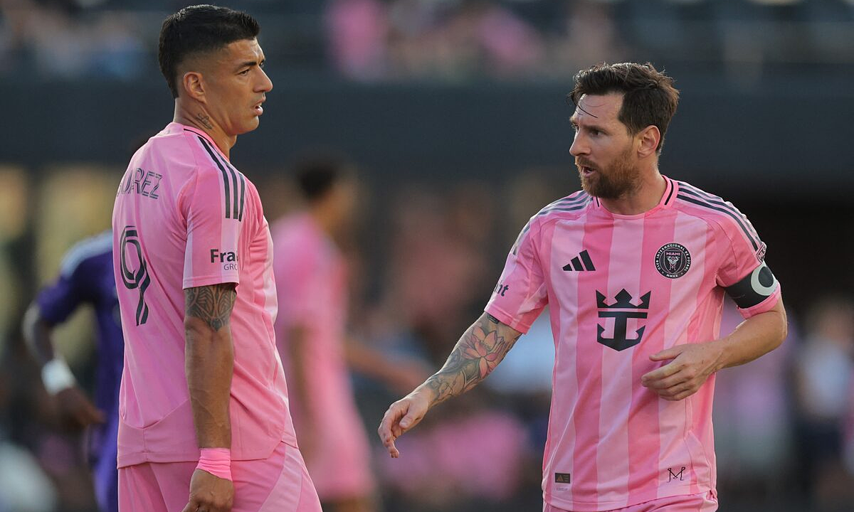 Link vào nhà cái GG88: Suarez ca ngợi Messi có ‘bộ não nhanh hơn đôi chân’ - hình ảnh - playgg88.vip