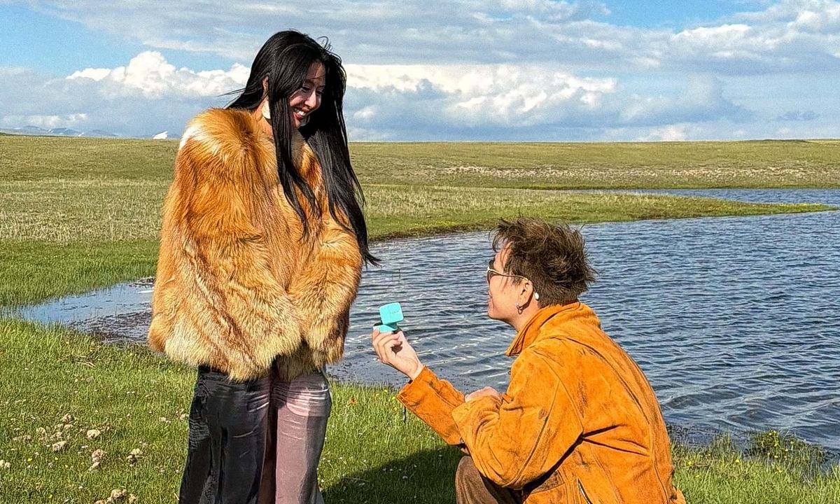 GG88 uy tín đồng hành cùng tin hot: Quỳnh Anh Shyn nhận lời cầu hôn tại Kyrgyzstan - hình ảnh - playgg88.vip GG88 uy tín đồng hành cùng tin hot: Quỳnh Anh Shyn nhận lời cầu hôn tại Kyrgyzstan - hình ảnh - playgg88.vip