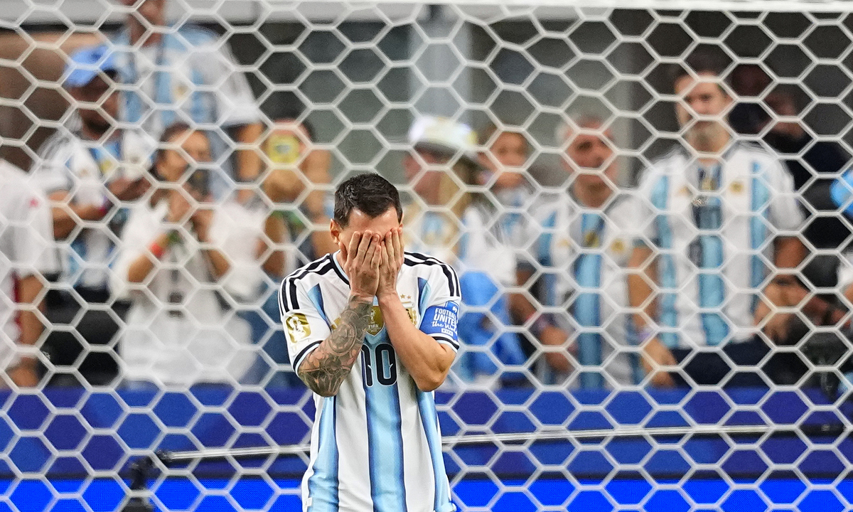 Messi sút hỏng phạt đền nhiều nhất lịch sử World Cup: Cú đá định mệnh và cơ hội mới cho fan cá cược - hình ảnh - playgg88.vip