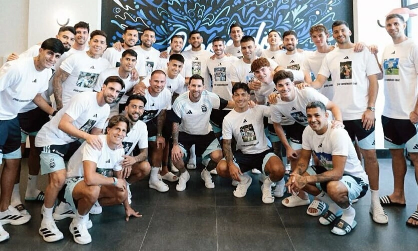 Đồng đội gây bất ngờ trong ngày sinh nhật Messi - hình ảnh - playgg88.vip