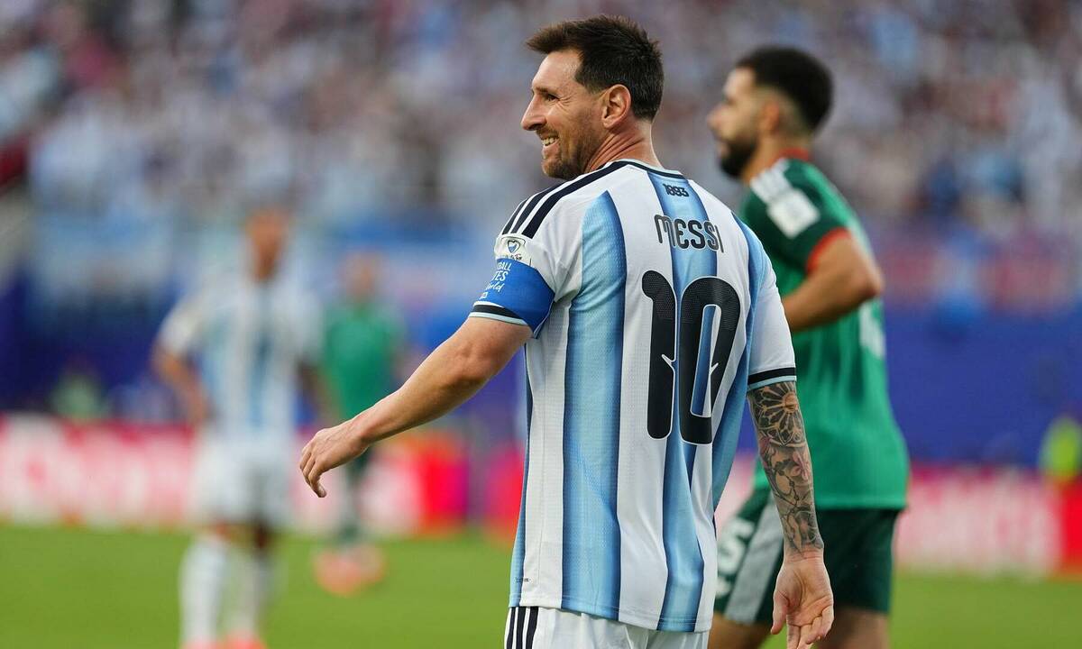Chiến thuật đi bộ của Messi: Bí quyết thành công tại World Cup 2026 theo FIFA - hình ảnh - playgg88.vip Chiến thuật đi bộ của Messi: Bí quyết thành công tại World Cup 2026 theo FIFA - hình ảnh - playgg88.vip