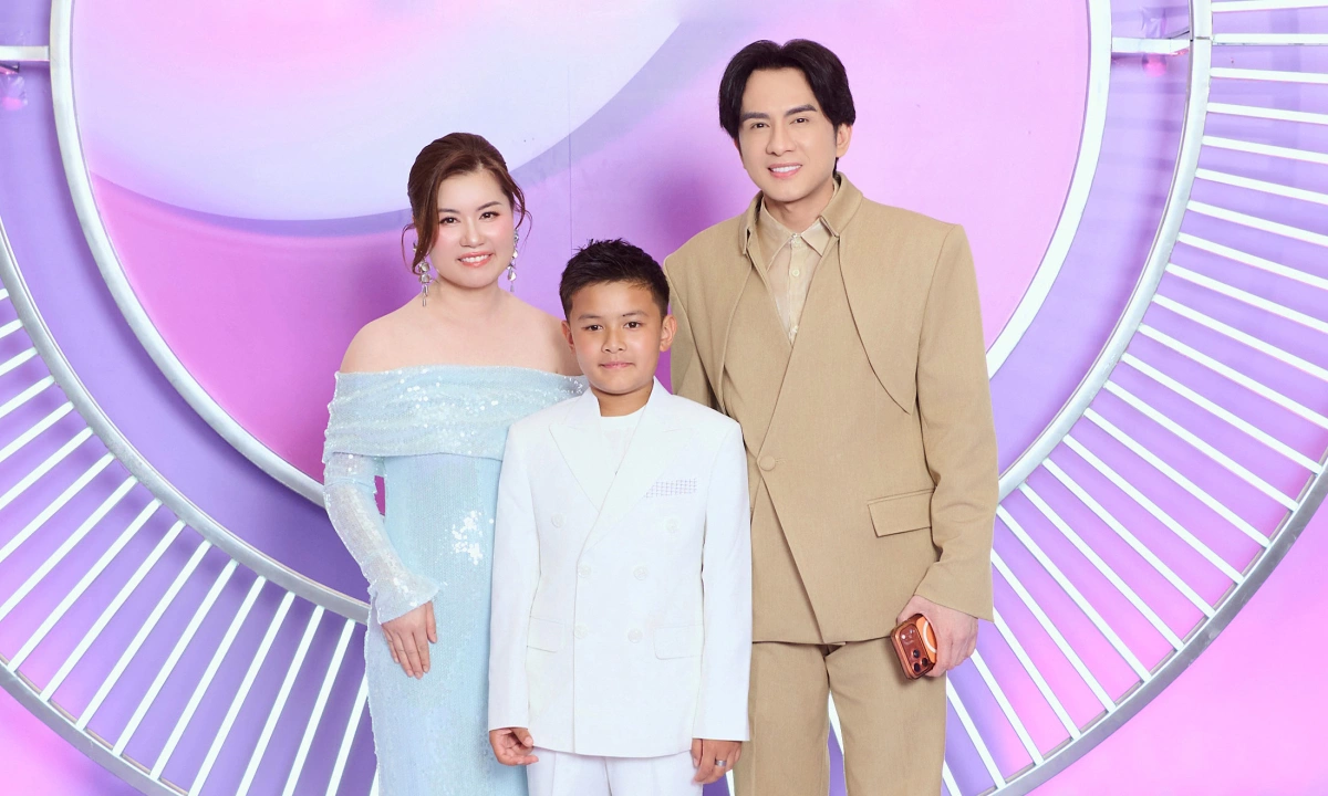 Đan Trường đưa vợ cũ và con trai đi sự kiện: góc nhìn mới cho người chơi Việt - hình ảnh - playgg88.vip